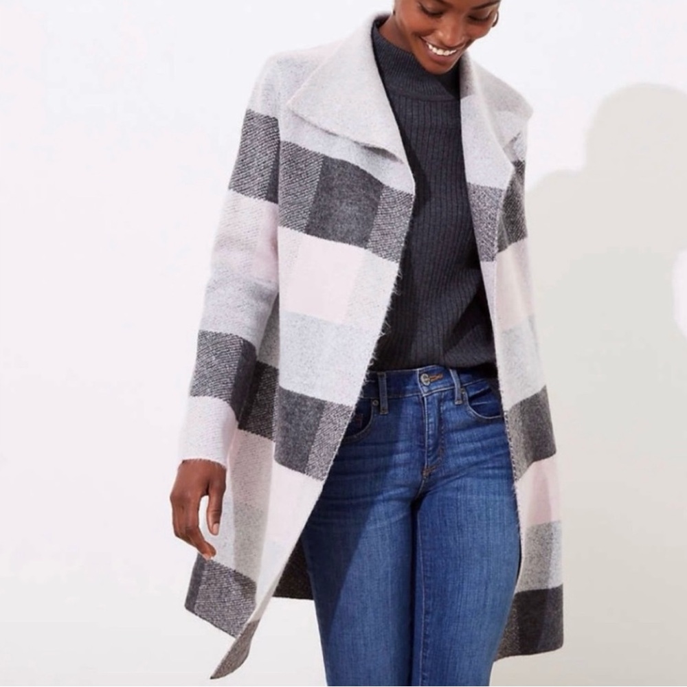 LOFT Gray and Pink Plaid Open-Front Cardigan - m